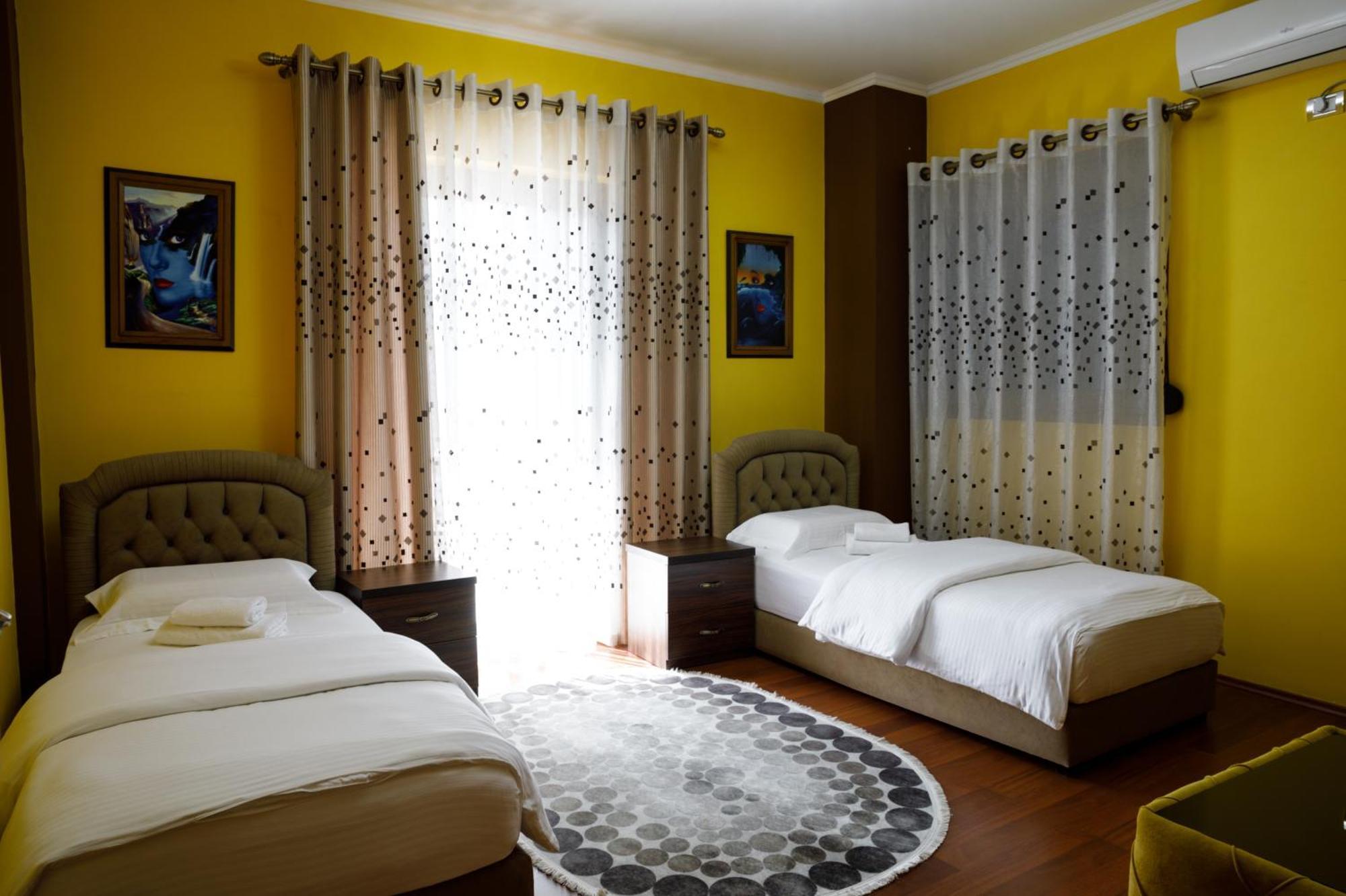 Bora Hotel Gjirokaster Exterior photo