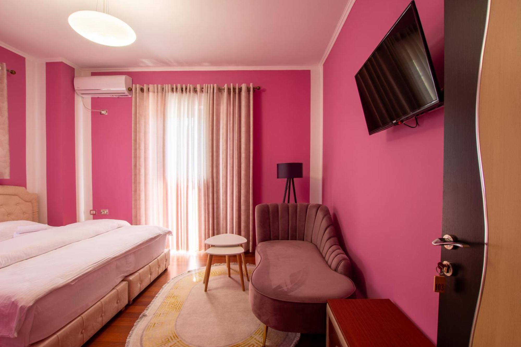 Bora Hotel Gjirokaster Exterior photo