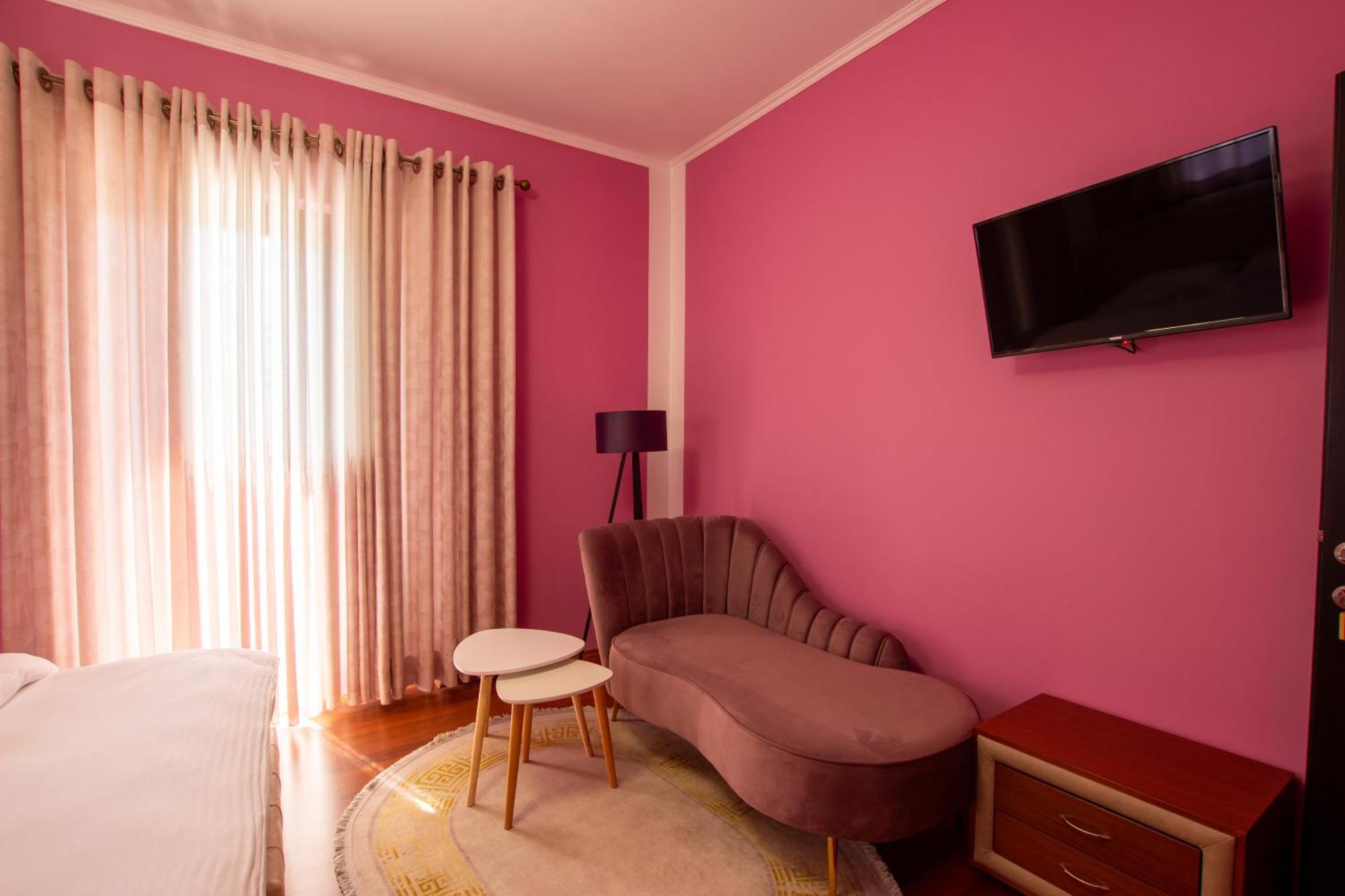 Bora Hotel Gjirokaster Exterior photo