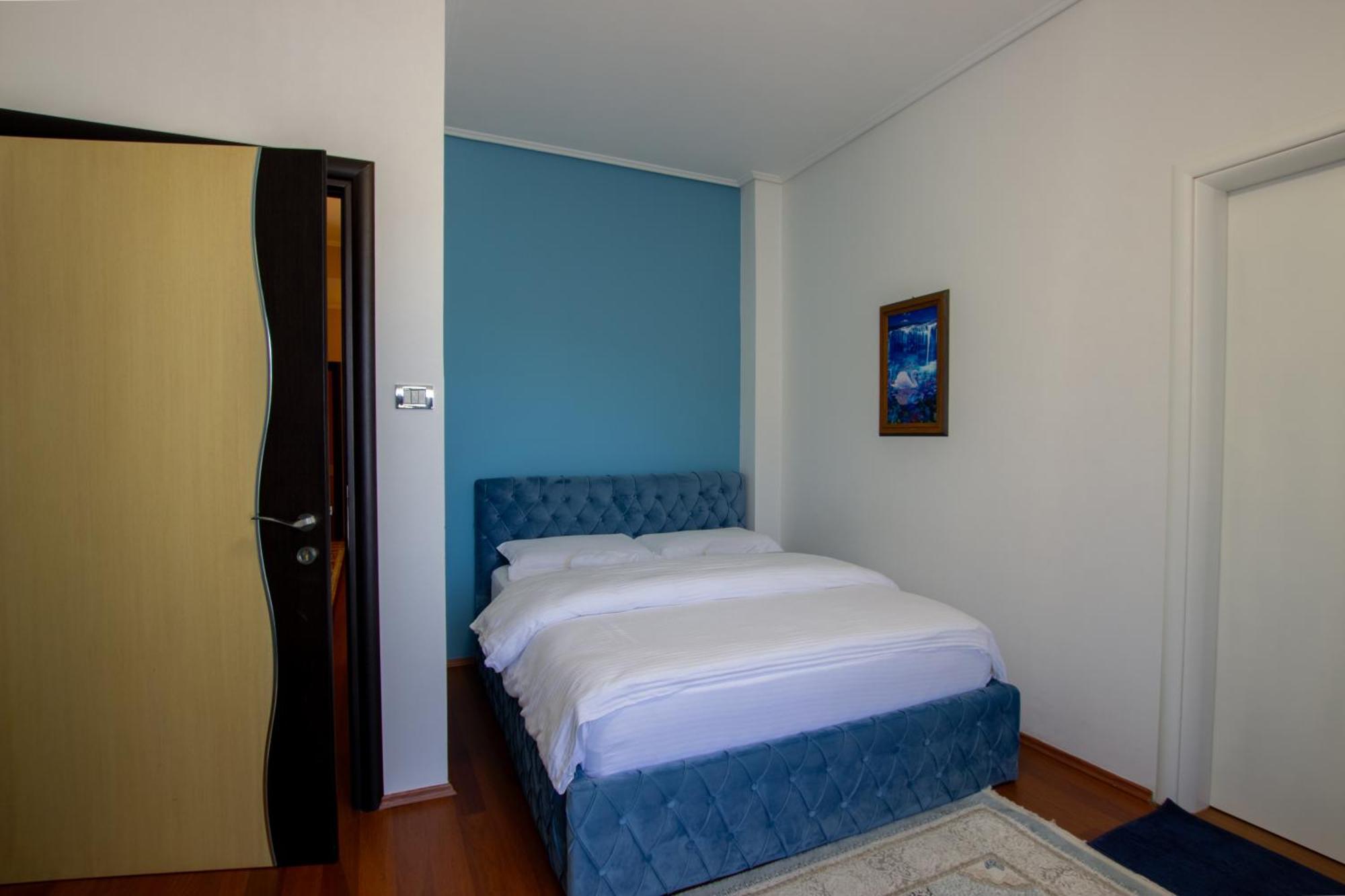 Bora Hotel Gjirokaster Exterior photo